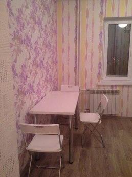 1-bedroom apartment near bus station, Omsk - günlük kira için daire