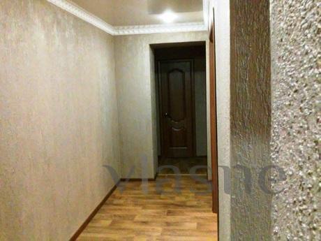 Excellent apartment in the center 3hkomn, Pavlodar - günlük kira için daire