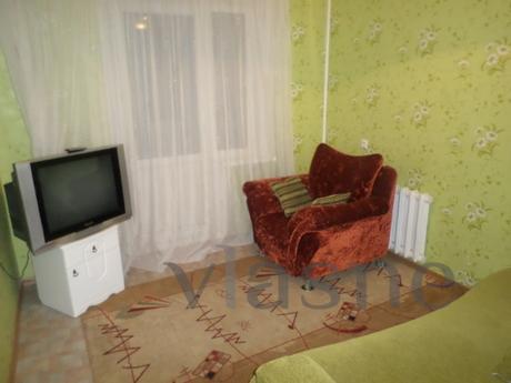 good 3hkomnatnaya apartment, Pavlodar - günlük kira için daire