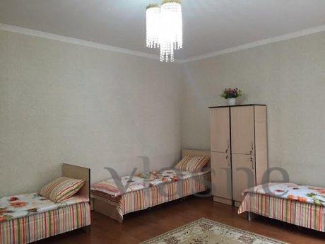 4-bedroom apartment with 16 bed, Astana - günlük kira için daire