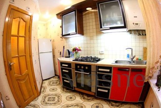 Rent 4 bedroom apartment Center., Kropyvnytskyi (Kirovohrad) - mieszkanie po dobowo