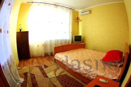 Rent 4 bedroom apartment Center., Kropyvnytskyi (Kirovohrad) - mieszkanie po dobowo