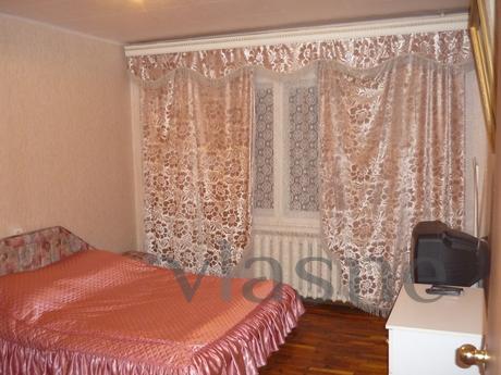 2-bedroom apartment with a good repair, situated in the cent