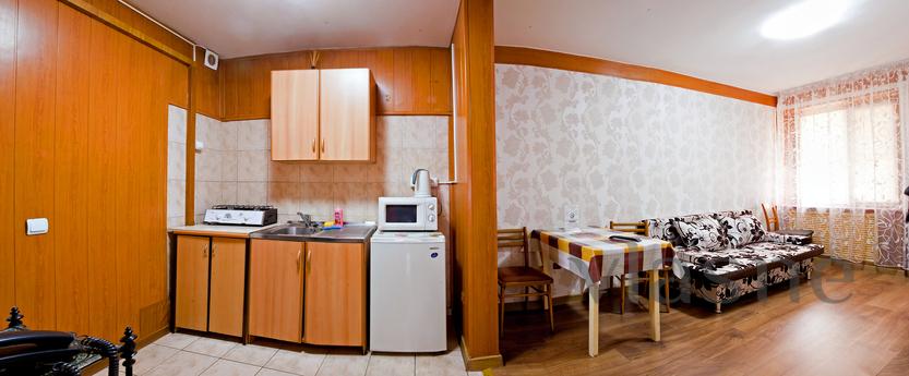 2-room budget option in the heart, Almaty - günlük kira için daire