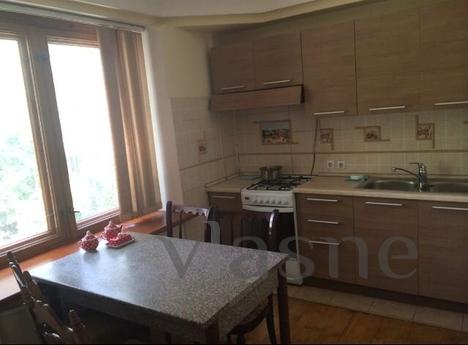 spacious two-bedroom apartment in arenas, Almaty - apartment by the day