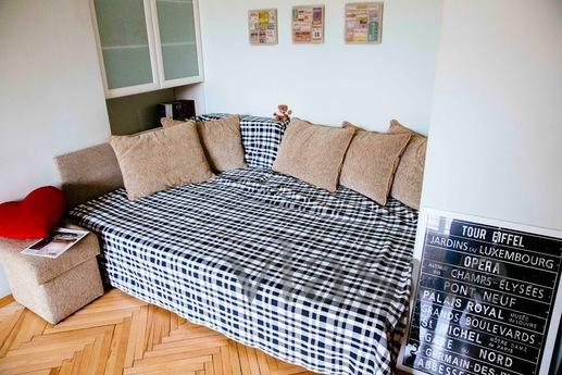 Cute and cozy apartment in a sophisticat, Moscow - günlük kira için daire