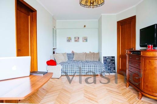 Cute and cozy apartment in a sophisticat, Moscow - günlük kira için daire