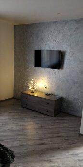 1 кім. люкс класу . Старокостянтинівське, Хмельницький - квартира подобово