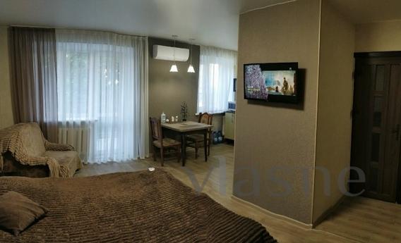 1 -km. apartment, similar, monthly rent. Shevchenka 58. Rail