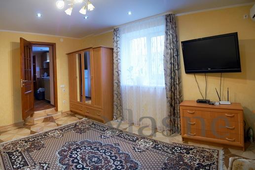 Rent a cozy house in Yalta, Yevpatoriya - mieszkanie po dobowo