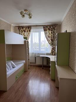 Deniz manzaralı 3 odalı dairemi kiralıyorum. Deniz yolun kar