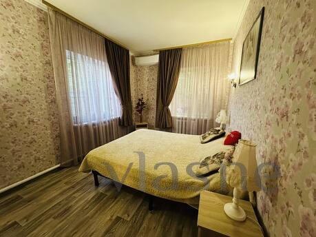 THERE IS A QUIET WOODIN SO MUCH, Chernomorsk (Illichivsk) - günlük kira için daire