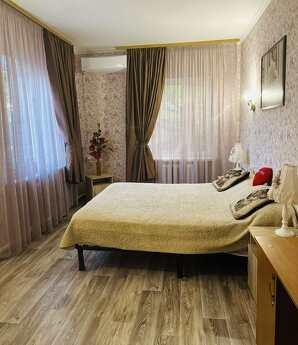 THERE IS A QUIET WOODIN SO MUCH, Chernomorsk (Illichivsk) - günlük kira için daire