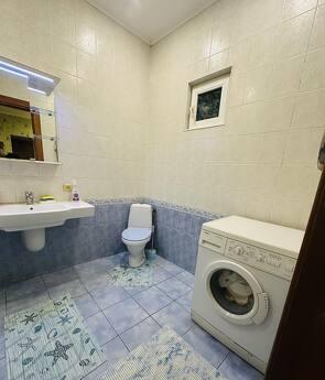 THERE IS A QUIET WOODIN SO MUCH, Chernomorsk (Illichivsk) - günlük kira için daire