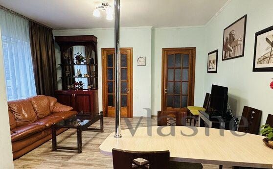 THERE IS A QUIET WOODIN SO MUCH, Chernomorsk (Illichivsk) - günlük kira için daire