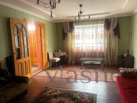 Здається  дім подобово в Берегово, Берегово - квартира посуточно