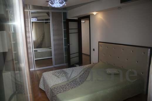 4-room apartment on the day, Volgograd - günlük kira için daire