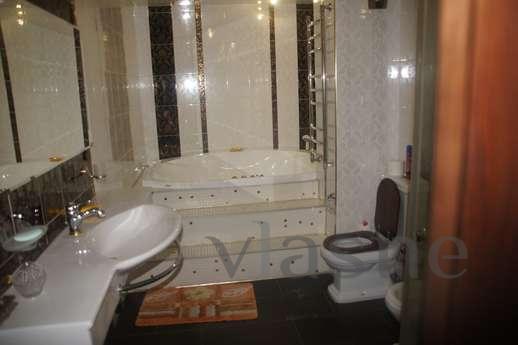 4-room apartment on the day, Volgograd - günlük kira için daire