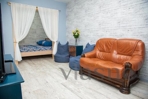 Spacious one-room apartment in the city center. Stylish inte
