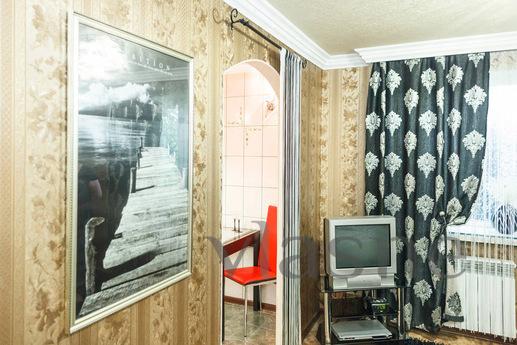 40th anniversary of Soviet Ukraine, 63, Zaporizhzhia - apartment by the day