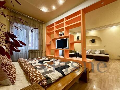 Luxury 1-2 bedroom apartments in the center of Zaporozhye wa