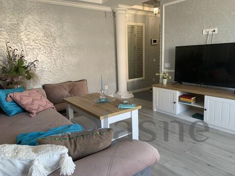 VIP class apartments in the city center, Zaporizhzhia - apartment by the day