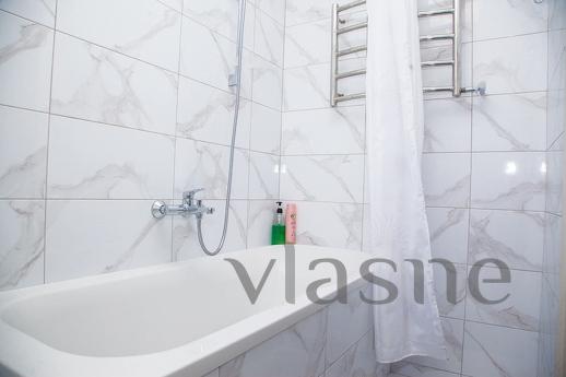 2-room Lux on Shkolnaya street 34, Zaporizhzhia - apartment by the day