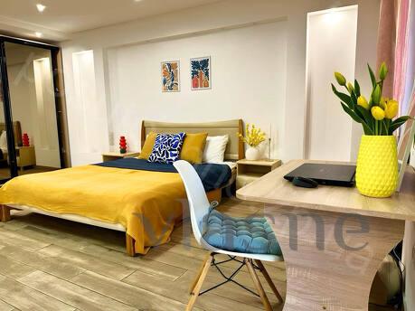 Стильный люкс-студия на ул. Патриотическая  - рядом с кафе 