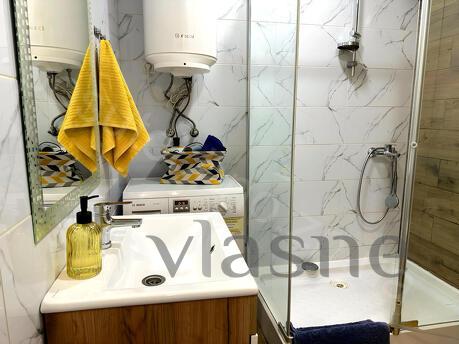 1ком Люкс-студия, ул.Патриотическая,56а, Запорожье - квартира посуточно