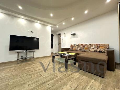 1ком Люкс-студия, ул.Патриотическая,56а, Запорожье - квартира посуточно