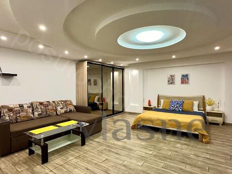 1ком Люкс-студия, ул.Патриотическая,56а, Запорожье - квартира посуточно