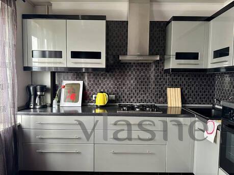 2к ЛЮКС рядом с пл. Университетской, Запоріжжя - квартира подобово