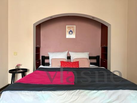 2к ЛЮКС рядом с пл. Университетской, Запоріжжя - квартира подобово