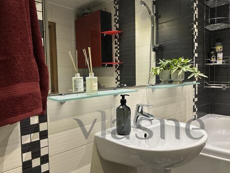 2к ЛЮКС рядом с пл. Университетской, Запоріжжя - квартира подобово