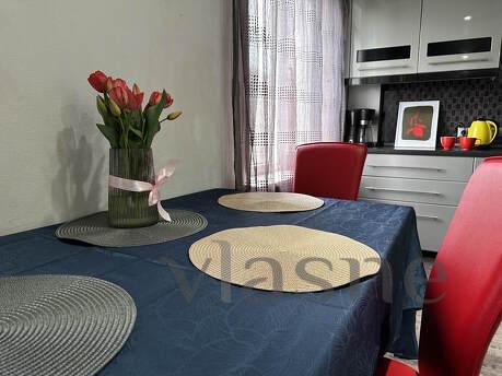 2к ЛЮКС рядом с пл. Университетской, Запоріжжя - квартира подобово