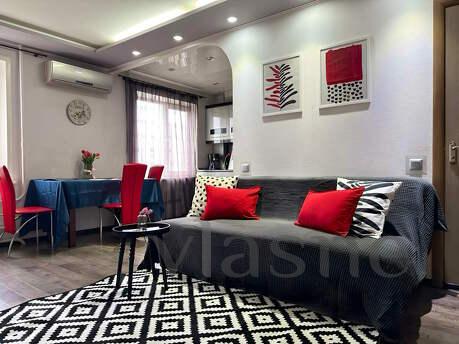 Сдается посуточно почасово двухкомнатная квартира класса ЛЮК