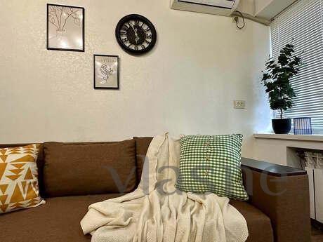 Отличный 2ком Полулюкс по ул.Победы,87а, Запоріжжя - квартира подобово