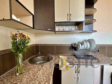 2ком. Полулюкс на проспекте Соборный 212, Запорожье - квартира посуточно