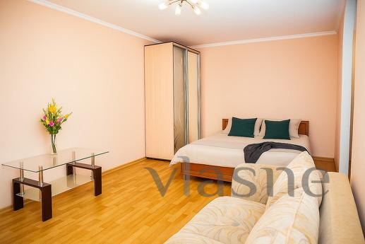 1ком Полулюкс , рядом с отелем Интурист, Запоріжжя - квартира подобово