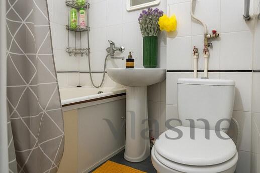 2-комнатный Полулюкс по ул.Победы 103, Запоріжжя - квартира подобово