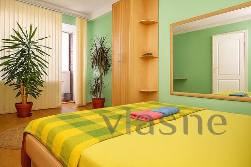 Посуточно 2ком полулюкс на Малом рынке, Запоріжжя - квартира подобово