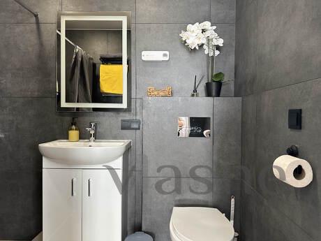 Lux studio on Kamenogorskaya, 16, Zaporizhzhia - apartment by the day