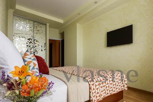 2 rooms. Lux near the port of Zaporizhzhya square, Zaporizhzhia - apartment by the day