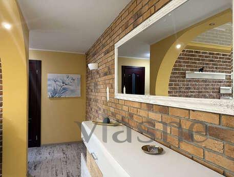 Two-room apartment with a view in the center of Dnipro, Dnipro (Dnipropetrovsk) - günlük kira için daire