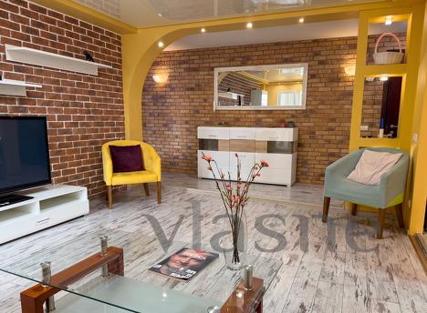 Two-room apartment with a view in the center of Dnipro, Dnipro (Dnipropetrovsk) - günlük kira için daire