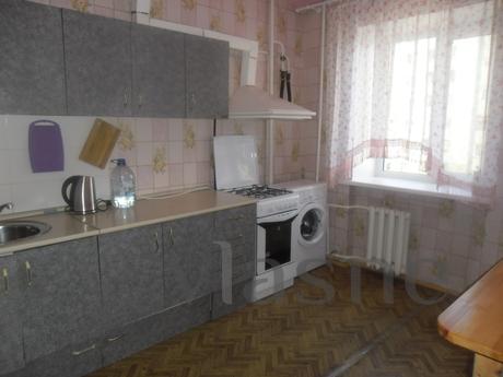 Day, night, watch! Always clean, warm, Belgorod - apartment by the day