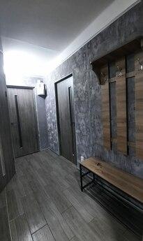 Kiralık 2 oda. Günlük, Vokzalov bölgesi, Kamenskoe (Dniprodzerzhynsk) - günlük kira için daire