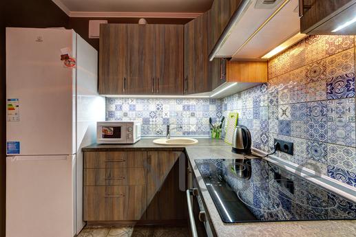 Podobova rent 2k apartment, Kyiv - apartment by the day