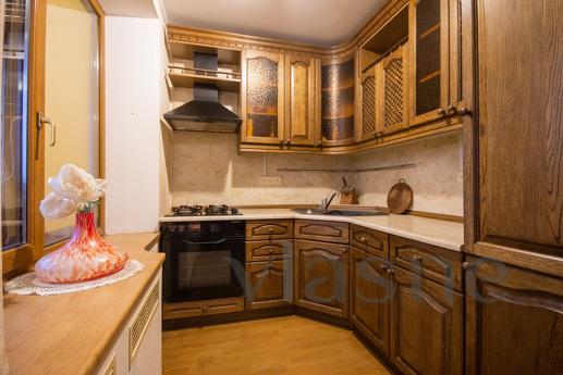 Rent 2k apartment near Kiev, Kyiv - apartment by the day