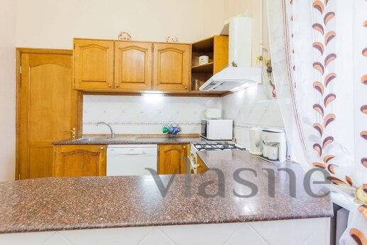 Rent podobovo 4k apartment, Kyiv - günlük kira için daire